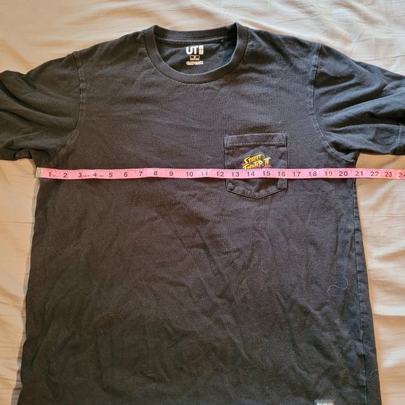 Medium Uniqlo Capcom Street Fighter II Shirt - Picture 10 of 11